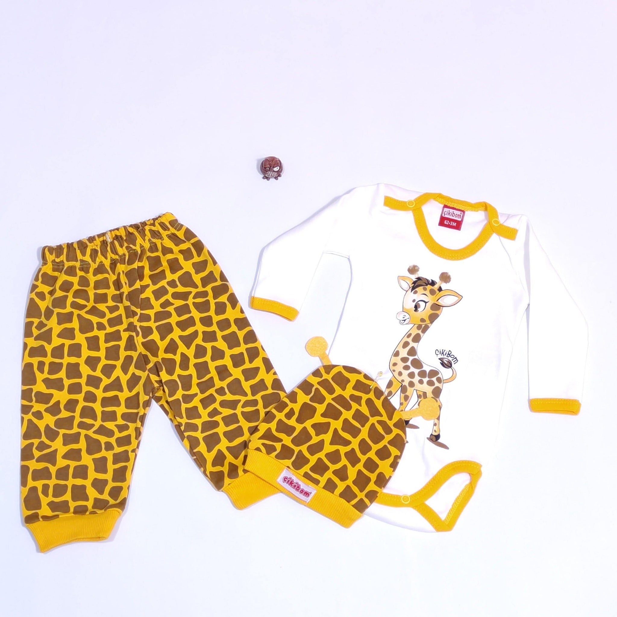 Giraffe Printed Baby Set (0-9m) - Clothes4Kids